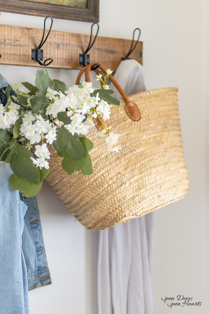 Spring Door Decor with a Straw Purse from the Thrift Store